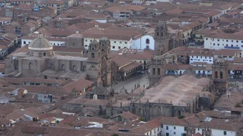 Cuzco_8_la_plaza_de_armas