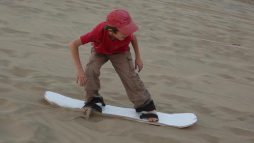 Huacachina_17_leo_sur_son_sandboard