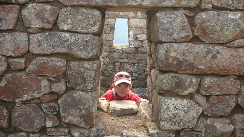 Machu_picchu_20_dans_les_ruines_2